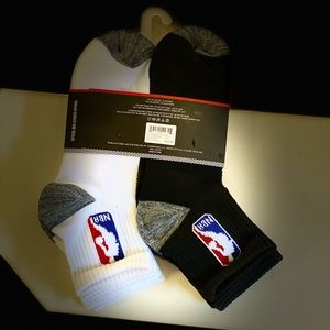6 pairs of Official Quarter length NBA socks